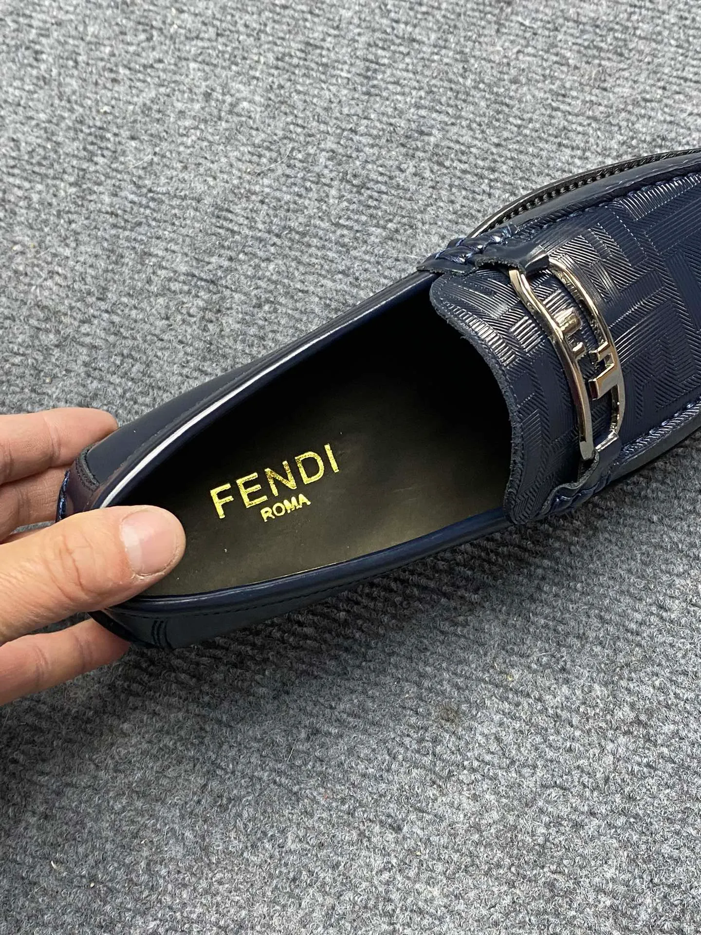 Men's Men's Shoes Men's Men's Shoes 💰900FENDI Fendi Men's Breathable and Comfortable Leather Shoes. Original development. The leather outsole is made of leather. Counters copy one to one. Imported counter cowhide. Imported water dyes cattle. 38 to 44. (45.46. can be ordered. 47.